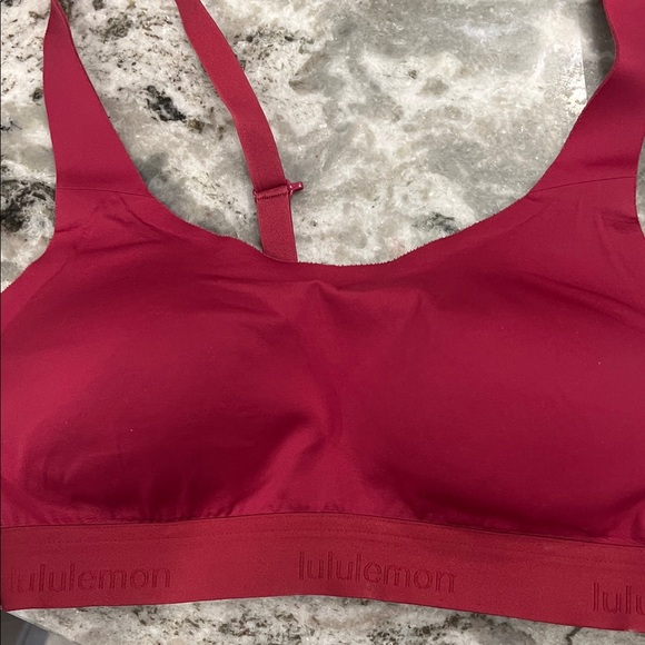 lululemon athletica Bold Red Sports Bra - Picture 1 of 4